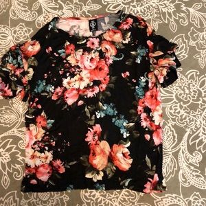 Agnes and Dora Frill sleeve top NWT